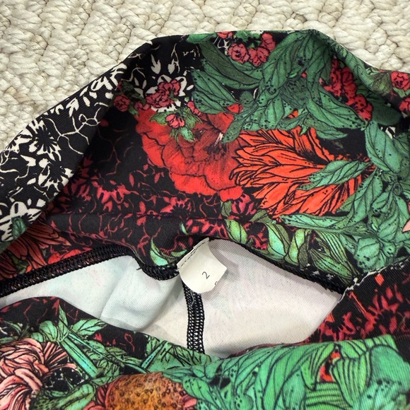 Lululemon Athletica Multicolor Floral Leggings - Picture 3 of 3